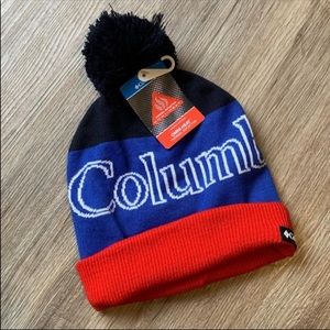 NWT Columbia Pom Pom Beanie